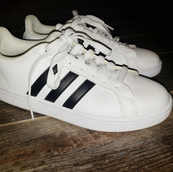 adidas Shoes - Adidas Cloudfoams